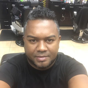 Meet your Posher, Golden barber shop